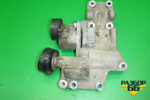 Кронштейн генератора (2.4л) (04891592AA) для Dodge Avenger с 2007г (Авенджер)