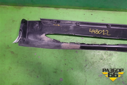 Накладка на порог наружная правая на подножку (5177360160) для Toyota Land Cruiser (200) с 2008г (Ленд Крузер)