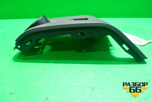 Накладка на торпедо (левая) (7L6858903BA) для Volkswagen Touareg c 2002-2010г