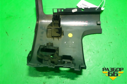 Накладка на торпедо (левая) (7L6858903BA) для Volkswagen Touareg c 2002-2010г