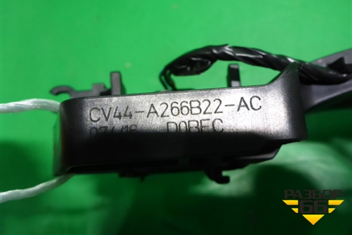 Кронштейн ручки наружной (передней правой новаый) (CV44A266B22AC) для Ford Kuga с 2012г (Куга 2)