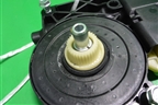 Моторчик стеклоподъёмника передний правый (CM093120A) для Ford Kuga с 2012г (Куга 2)