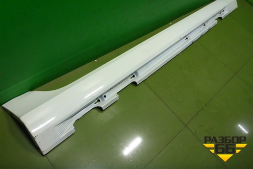 Накладка на порог наружная правая (31333005) для Volvo S60 с 2010-2018г (C60)