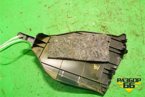 Накладка внутренняя (на консоль правая) (5881712071) для Toyota Corolla (E15) с 2006-2013г (Королла 150)