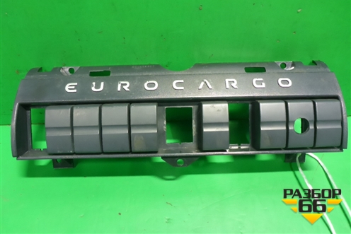 Накладка на торпедо  (рамка под кнопки) (504236657) для Iveco EuroCargo III 2008г (ЕвроКарго)