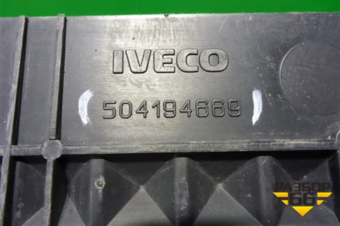 Накладка переднего бампера  (504194669) для Iveco Stralis с 2007г (Стралис)
