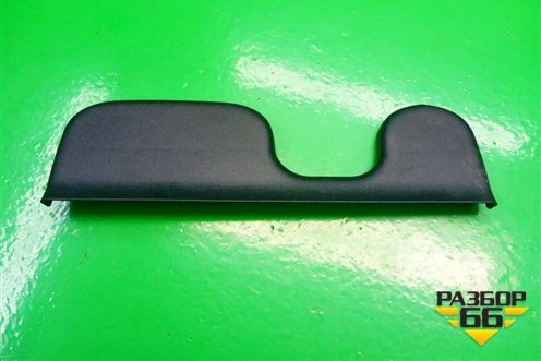Накладка внутренняя (заднего левого сидения) (792460D010) для Toyota Yaris с 2005-2011г (Ярис)