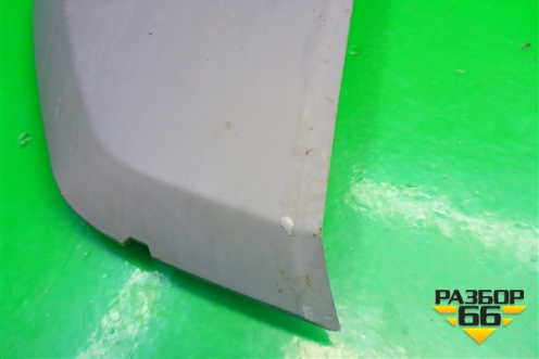 Накладка на торпедо (правая) (7L6857176) для Volkswagen Touareg c 2002-2010г (Туарег)