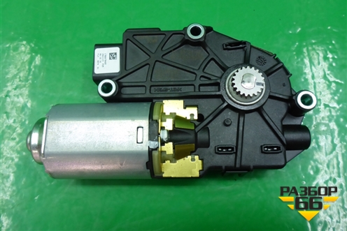 Моторчик люка для Nissan Qashqai (J10E) с 2006-2013г (Кашкай)