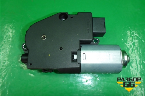Моторчик люка для Nissan Qashqai (J10E) с 2006-2013г (Кашкай)