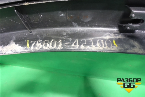 Накладка переднего крыла правого (после 2015г) (7560142100) для Toyota Rav-4 с 2012-2019г (Рав 4)