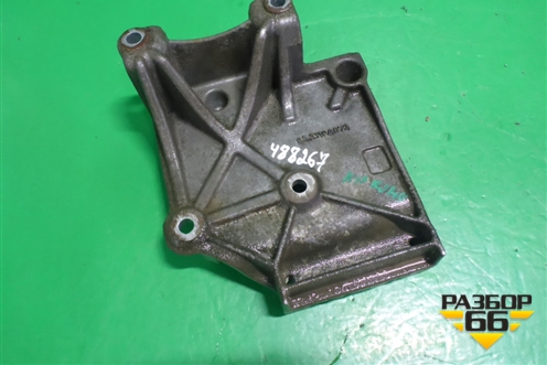 Кронштейн компрессора кондиционера (4G69 2.4л) (MN134179) для Mitsubishi Grandis с 2004г (Грандис)