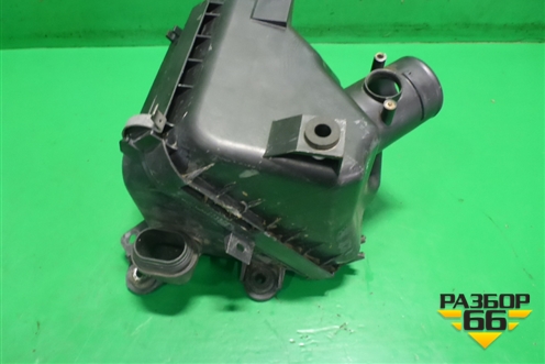Корпус воздушного фильтра (MR993558) для Mitsubishi Grandis с 2004г (Грандис)