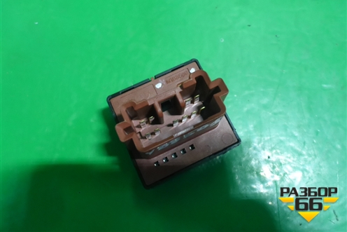 Переключатель регулировки зеркал для Mitsubishi Grandis с 2004г (Грандис)
