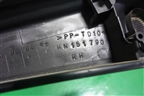 Накладка двери передней правой уголок (MN151790) для Mitsubishi Grandis с 2004г (Грандис)