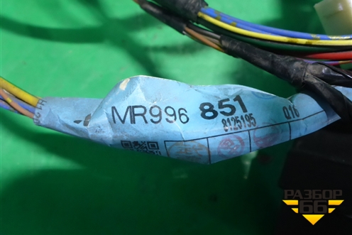 Проводка двери задней правой (MR996851) для Mitsubishi Grandis с 2004г (Грандис)