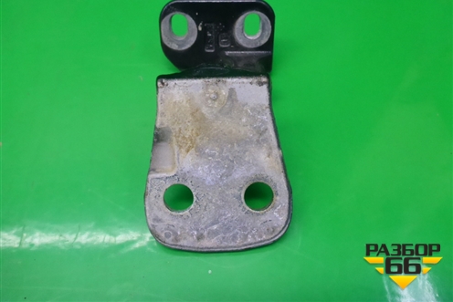Петля двери задней левой нижняя (BDB780072) для Land Rover Discovery 3 с 2004-2009г (Дискавери)