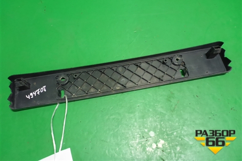 Рамка под номер (после 2017г) (5211406370) для Toyota Camry V50 с 2011-2018г (Камри)