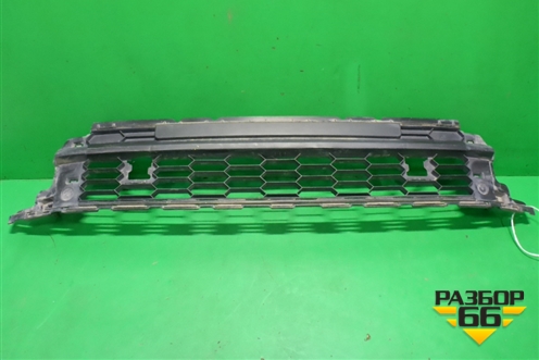 Решетка в передний бампер центральная (565853677) для Skoda Kodiaq с 2017г (Кодиак)