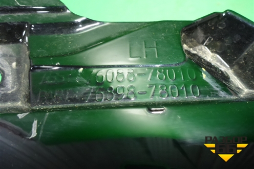 Накладка двери багажника (левая) (7608878010) для Lexus NX 200 с 2014-2021г (НХ)
