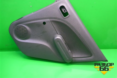 Обшивка двери задней правой под механику (8373151K20) для Suzuki Splash с 2008г (Сплеш)