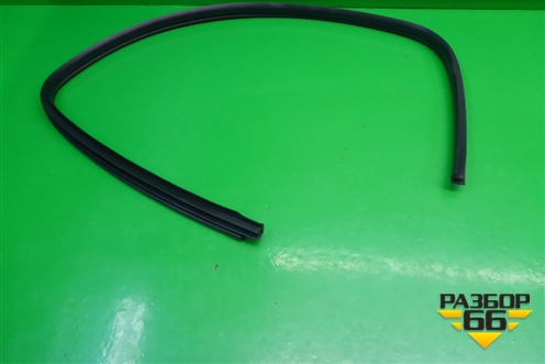 Уплотнитель двери (задней правой на кузов) для Suzuki Splash с 2008г (Сплеш)