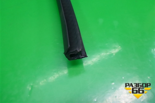 Уплотнитель двери (задней правой на кузов) для Suzuki Splash с 2008г (Сплеш)