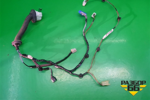 Проводка двери передней левой (3675651KC0) для Suzuki Splash с 2008г (Сплеш)