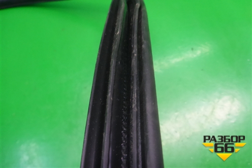 Уплотнитель двери (задней левой на кузов) для Suzuki Splash с 2008г (Сплеш)