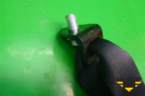 Замок ремня безопасности задний (центральный) для Suzuki Splash с 2008г (Сплеш)