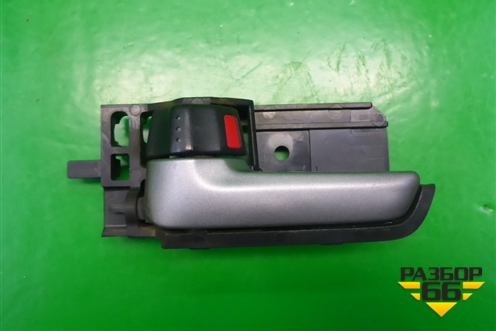 Ручка внутренняя двери передней левой для Suzuki Splash с 2008г (Сплеш)