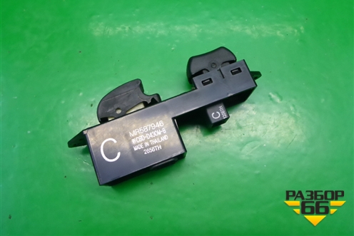 Кнопка стеклоподъёмника (передняя правая) (MR587946) для Mitsubishi Galant (DJ,DM) с 2003-2012г (Галант)