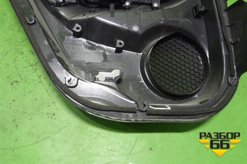 Обшивка двери задней правой под электрику (83700SZNA01239) для Acura ZDX с 2009-2013г (ЗДХ)