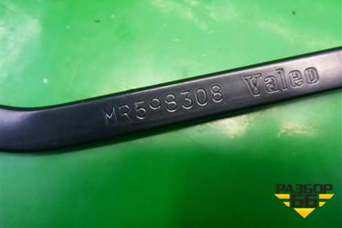 Поводок стеклоочистителя левый (MR598308) для Mitsubishi Galant (DJ,DM) с 2003-2012г (Галант)