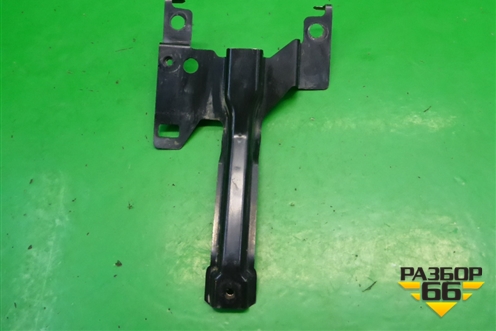 Кронштейн передней панели центральный для Mazda CX 7 с 2006-2012г (СХ7)