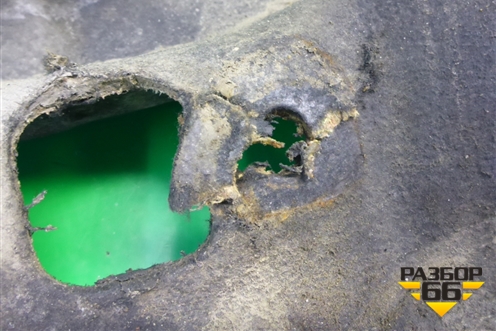 Шумоизоляция (на кабину правая) для Iveco Stralis с 2007г (Стралис)