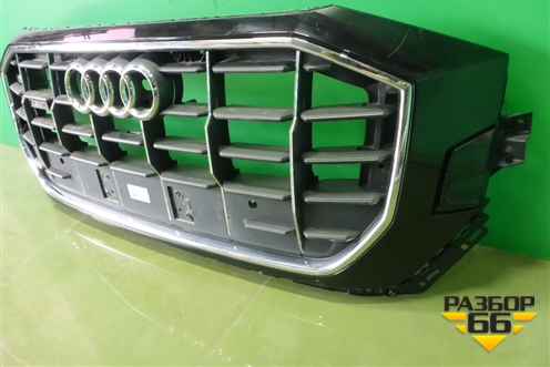 Решетка радиатора (под парктроник) (4M8853651) для Audi Q8 с 2018г