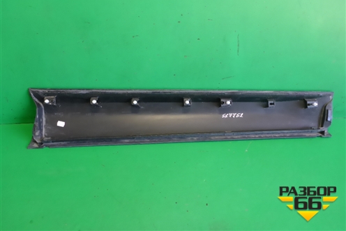 Накладка двери передней левой (565854939) для Skoda Kodiaq с 2017г (Кодиак)