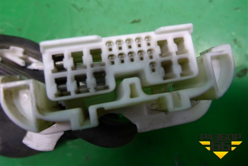 Проводка двери задней правой (мех.стеклоподъёмник) (8215302420) для Toyota Auris с 2006-2012г (Аурис)