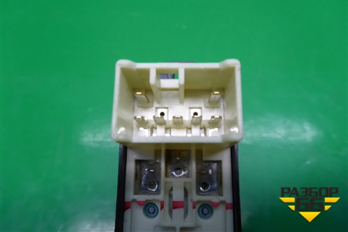 Кнопка стеклоподъёмника (935782D000) для Hyundai Sonata-5 с 2001г (Соната)