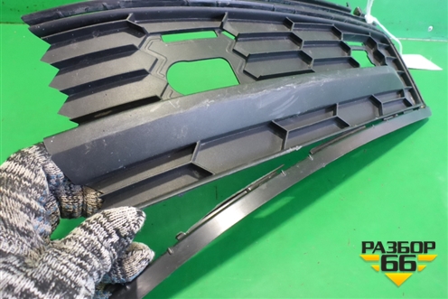 Решетка в передний бампер правая (до 2021г) (565807368) для Skoda Kodiaq с 2017г (Кодиак)