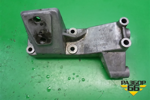 Кронштейн двигателя левый  (504050582) для Iveco Daily с 2006-2011г (Дейли)
