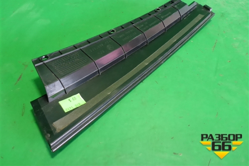 Накладка двери задней правой (на рамку) (565839904) для Skoda Kodiaq с 2017г (Кодиак)