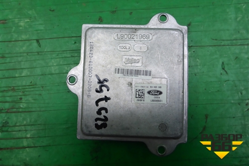 Блок управления фарой LED (GV4113B626) для Ford Kuga с 2012г (Куга 2)