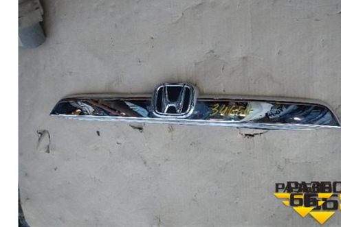 Накладка двери багажника (подсветка номера) для Honda Pilot с 2008г (Пилот)