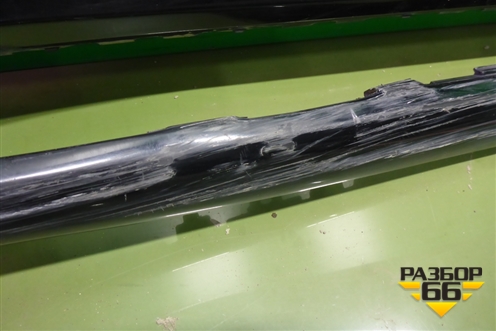 Накладка на порог наружная правая на подножку (5177360160) для Toyota Land Cruiser (200) с 2008г (Ленд Крузер)