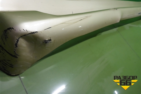 Накладка на порог наружная правая на подножку (5177360160) для Toyota Land Cruiser (200) с 2008г (Ленд Крузер)