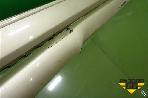 Накладка на порог наружная правая на подножку (5177360160) для Toyota Land Cruiser (200) с 2008г (Ленд Крузер)