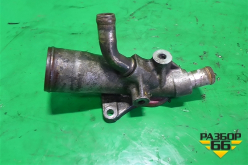 Фланец двигателя системы охлаждения (5.2л 4HK1) для Isuzu ELF (N-series) с 2006-2014г (Эльф)