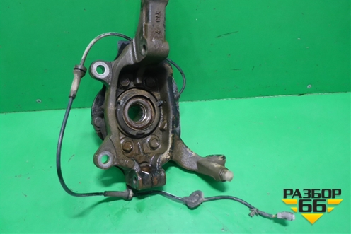 Кулак поворотный передний правый (40014CN000) для Nissan Teana (J31) с 2003-2008г (Теана)